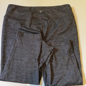 Old Navy Active Go-Dry Cropped Leggings Size XL